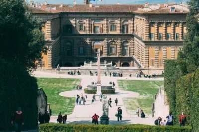 Florentine Elegance: Pitti Palace and Boboli Gardens Private Tour