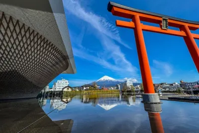 Mt Fuji World Heritage Private Tour by Bullet Train and Car