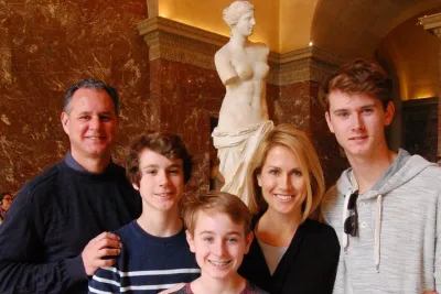 1h30 - Louvre Highlights optional 'families with kids' - Eng/Esp