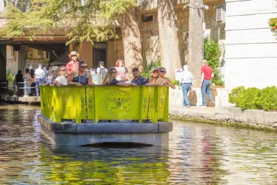 San Antonio Small Group Tour with Riverwalk Boat Cruise