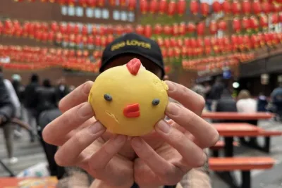 Asian Street Food Treasure Hunt and Self-Guided Tour in London