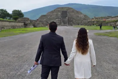 Private experience in Teotihuacan and astronomical cave