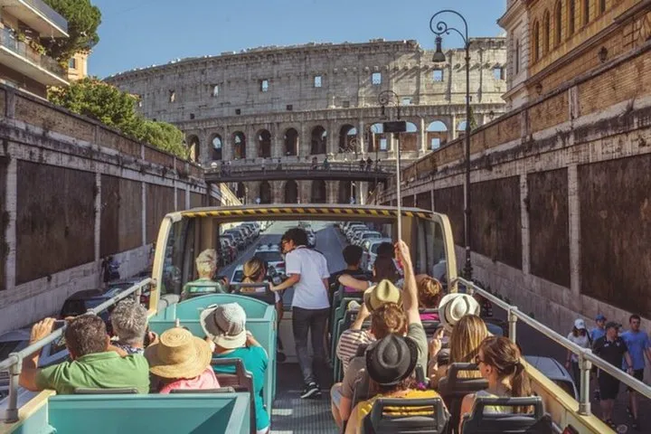 Rome Hop on Hop off Bus Tour with Panoramic City Views