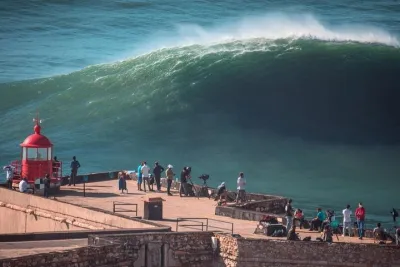 From Lisbon: Nazaré Private Day Trip – Big Wave Surf