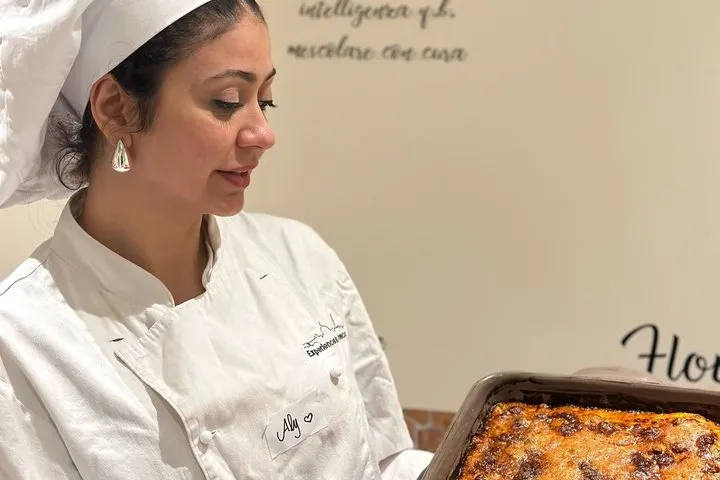 Florence : Lasagna & Tiramisù Class with Wine by Ponte Vecchio