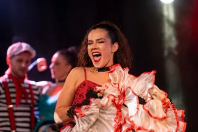 Dinner Show at the Cabaret Oh Caesar in Paris