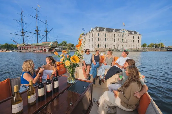 Amsterdam German Canal Cruise with Unlimited Drinks option