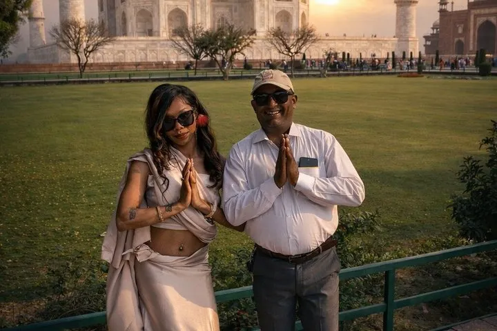 Delhi: 3-Day tour of Taj Mahal, Wildlife SOS & Ranthambore Safari