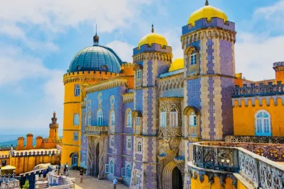 Lisbon: Pena Palace, Regaleira, Sintra, Cabo, Cascais Small Group