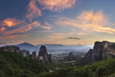 4-Day Classical Greece & Meteora Tour Athens (Mycenae, Delphi)
