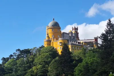 Sintra Essentials 6H Private Tour Pena Palace and Moorish Castle