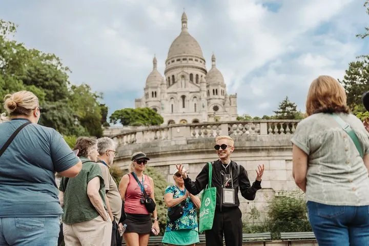 Paris Half-Day Walking Tour with Top Sites & Seine River Cruise