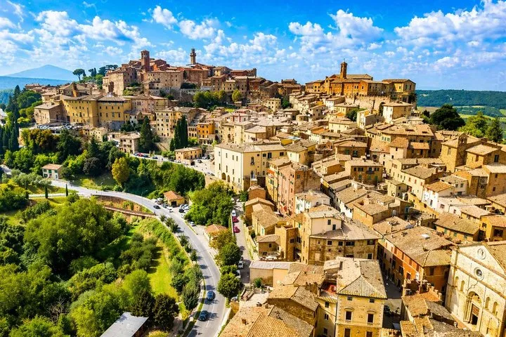 Pienza and Montepulciano Private Wine Tour