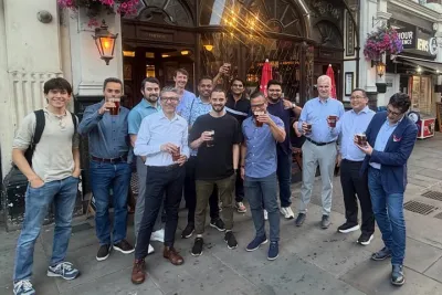 Historic London Pubs; includes a beer in each bar and snacks