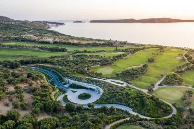 Private Luxury Transfer: Athens to Costa Navarino Resort