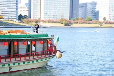 Tokyo Yakatabune Sakura-Theme Cruise:Tea Ceremony,Sweets&Shamisen