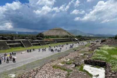2-Day Guadalupe Shrine and Teotihuacan and Xochimilco