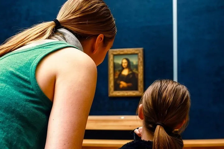 Paris Louvre Museum Small Group Tour First Access