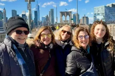 All Inclusive Brooklyn Heights and DUMBO Food and Photo Tour