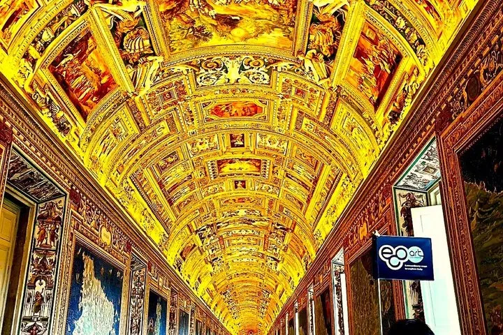 Skip the Line: Vatican Museums, Sistine Chapel Tour & St. Peter's
