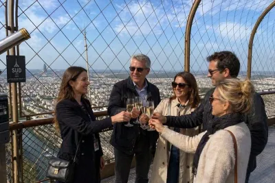 Eiffel Tower Private Tour up to the Summit with Champagne