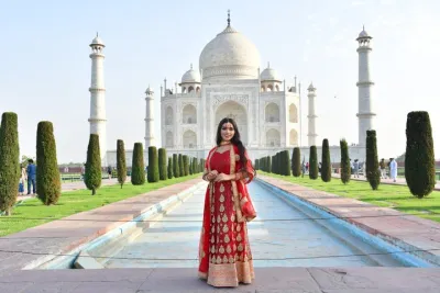 Same Day Taj Mahal & Fatehpur Sikri Tour from Delhi