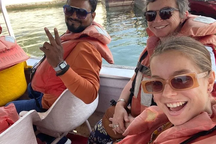 Jaipur Half Day Guided Tour with Boat Ride Experience