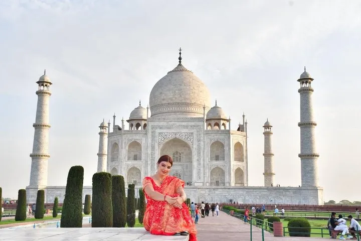From Delhi: 6-Day Private Golden Triangle Tour with Taj Sunrise