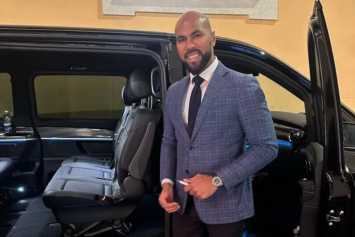 Luxury Car Service: Rome Transfer or Hourly Driver at Disposal