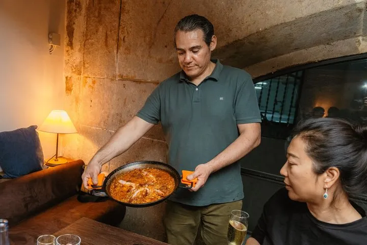 Barcelona Tapas Food Tour in El Born