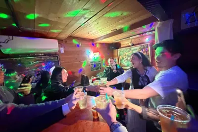 Tokyo: Nightclub, Rooftop, Music Bar, Golden Gai Crawl (3 Stops)