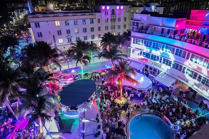 Miami Pub Crawl + Clubbing Experience