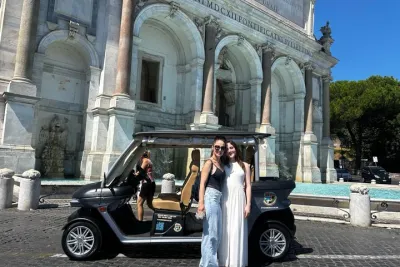 Rome:Fun Private & Group Tour in Golf Cart 90 minutes