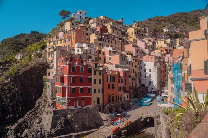 Florence: Cinque Terre Park Day Trip with Optional Pisa