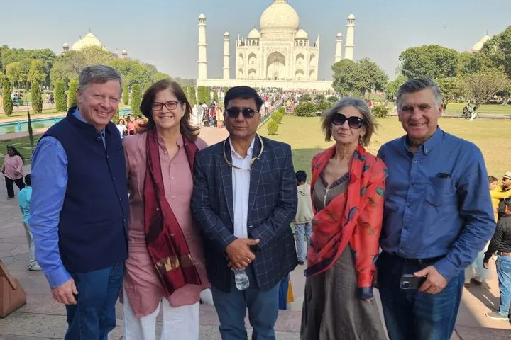 Taj Mahal Day from Delhi by Car.