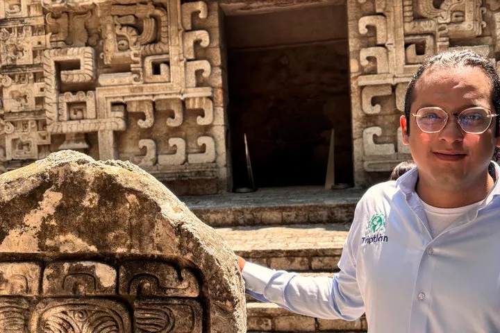 Mexico City Anthropology Museum Tour with Epigrapher