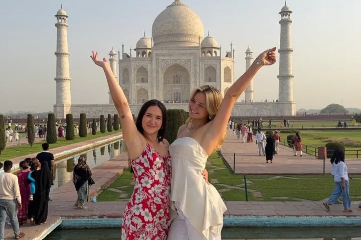Taj Mahal Day Tour from Delhi by Superfast Train