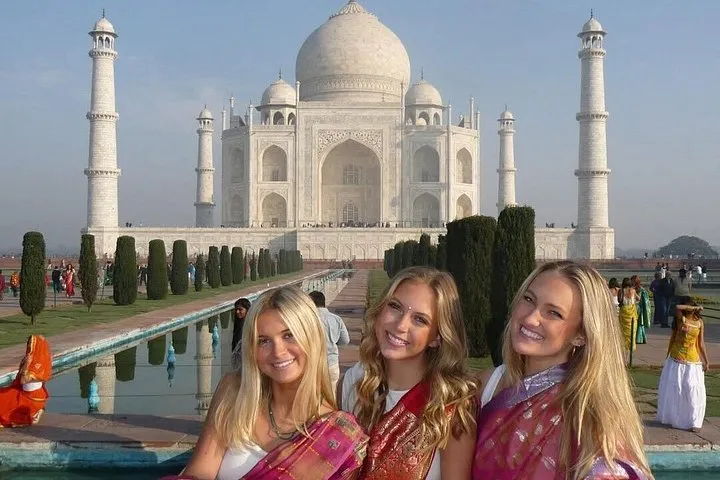 Agra Local tour from Agra Train station/hotel.