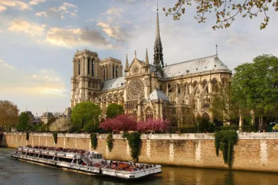 Small-Group Notre-Dame Interior Tour & Optional Eiffel Tower