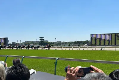 Tokyo Racecourse Private Experience with English Support
