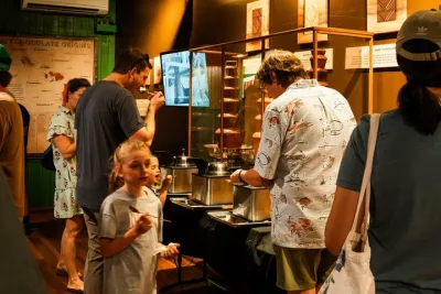 Mānoa Chocolate Factory Tour: The Golden Spoon Experience