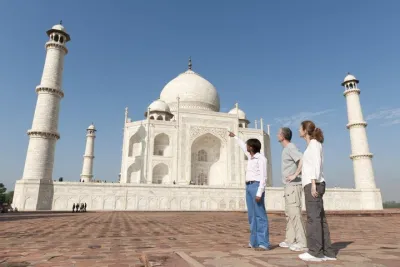 All Inclusive Taj Mahal Sunrise Tour from Delhi by Private Car