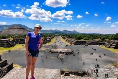 Private Tour: Teotihuacan & Xochimilco in one day