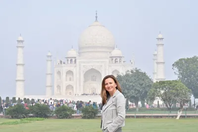 Private Car from Delhi to Taj Mahal with Driver and Local Guide