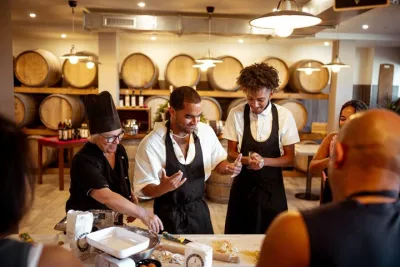 Tuscan Morning: Pasta Making with Lunch & Wine Tasting in Chianti