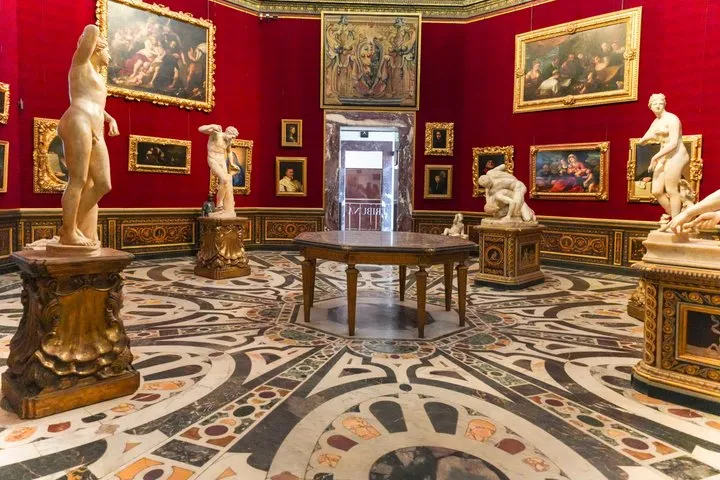 Uffizi Gallery Fast Track Audio Guide or Small Group options