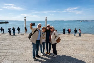 Lisbon Like a Local: Private Walking Tour with Liquor Tasting