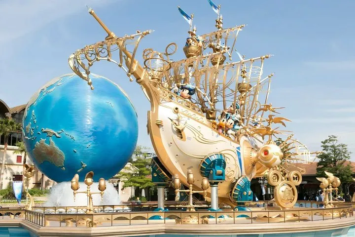 Tokyo Disneysea & Disneyland same-day 2-Park Ticket with Subway