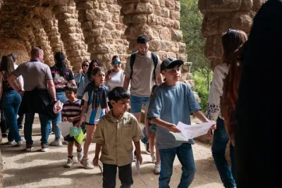 Park Guell Small Group Tour for Kids & Families in Barcelona