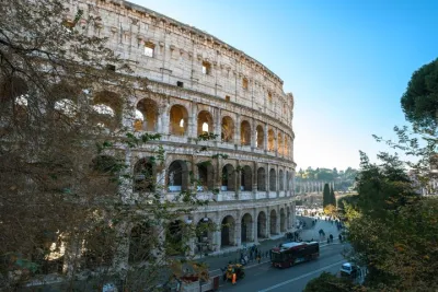 Colosseum Express Tour and Arch of Constantine with Coffee